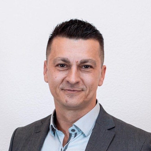 Dušan Zvalo